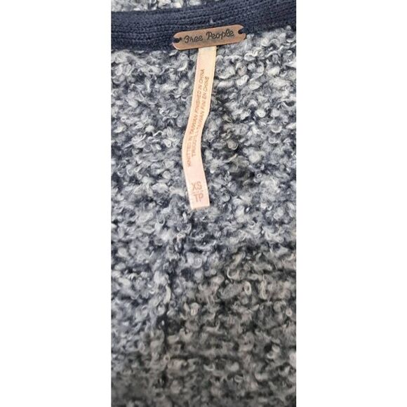 Free People Womens Large fuzzy poncho sweater cardigan blue gray slouchy - Picture 4 of 6